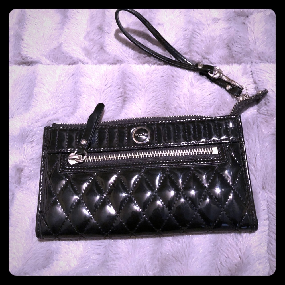 Coach Patent Leather Wristlet Wallet